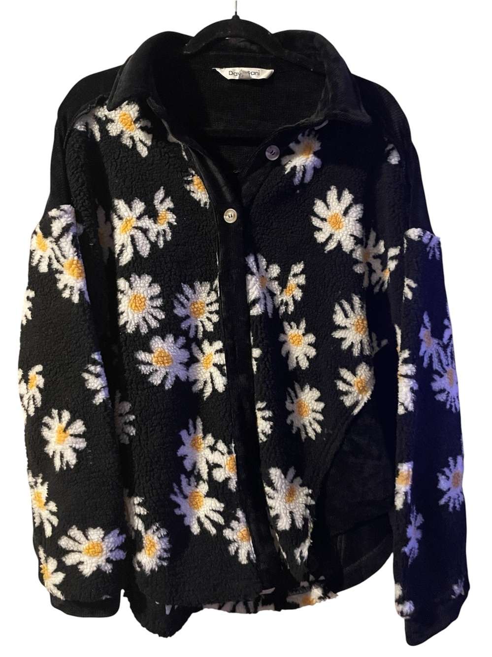 Davi & Dani Size M Sunflower Black Sherpa Shacket Jacket
